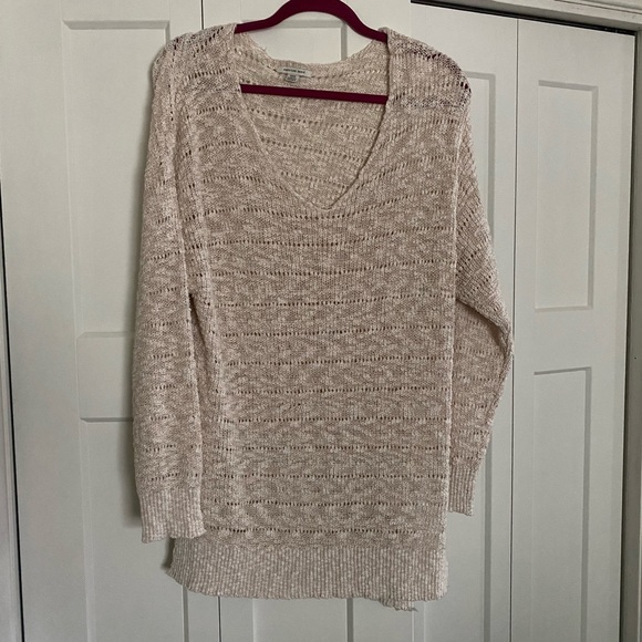 American Eagle Outfitters Sweaters - Beautiful cream textured AE sweater, worn once